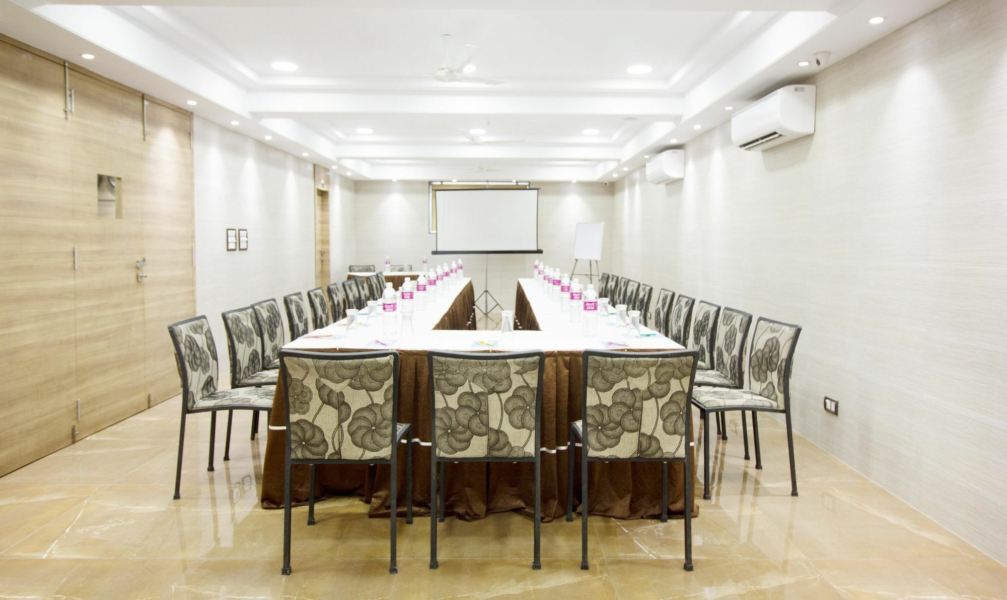 Treebo Platinum Solitaire Hotel